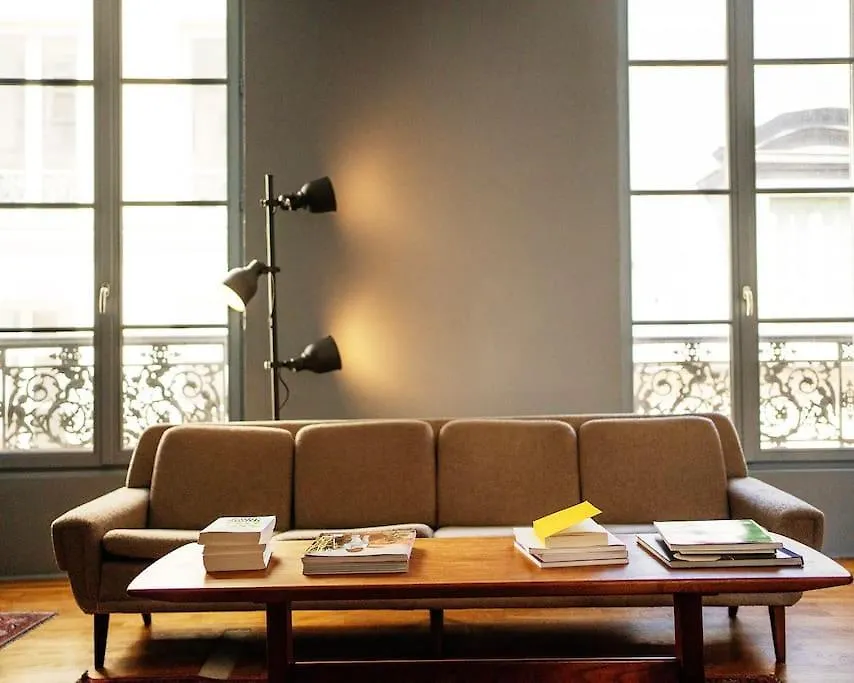 Coeur Du Marais - Grand 2 Apartment *